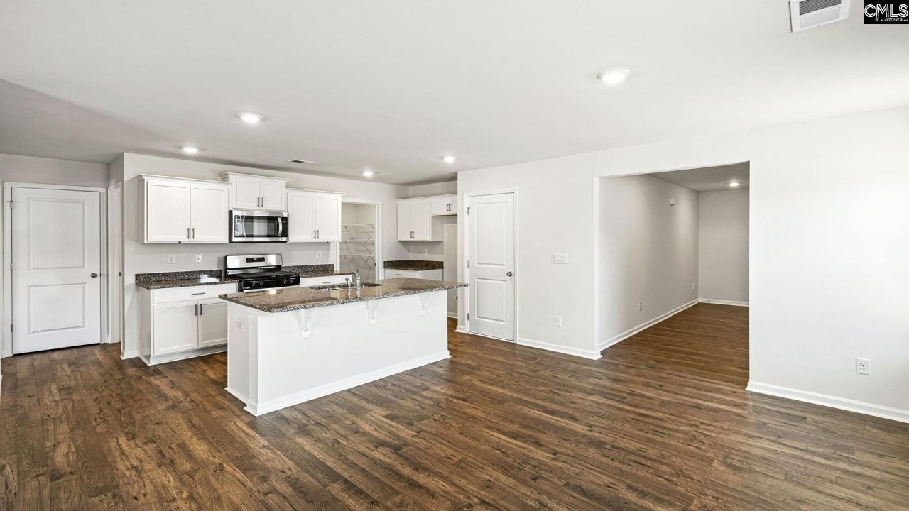 1047 Rampart Court Photo 10