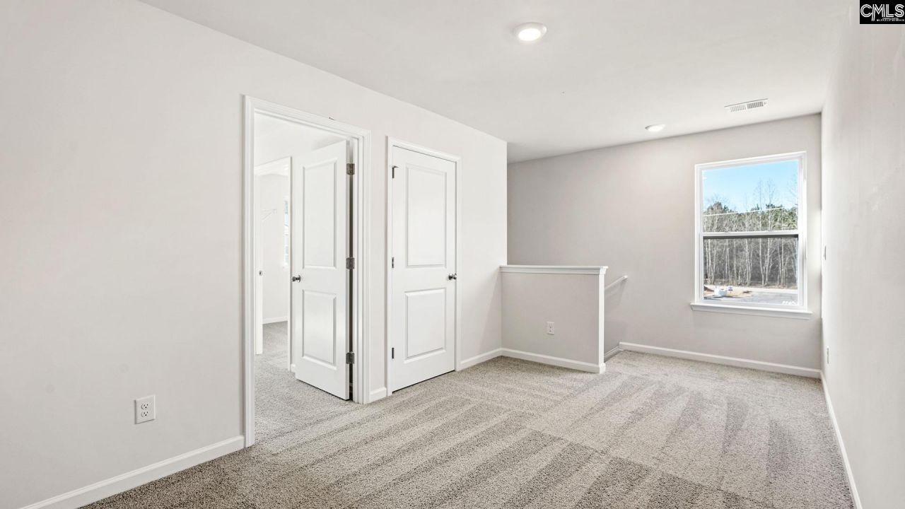 1047 Rampart Court Photo 17