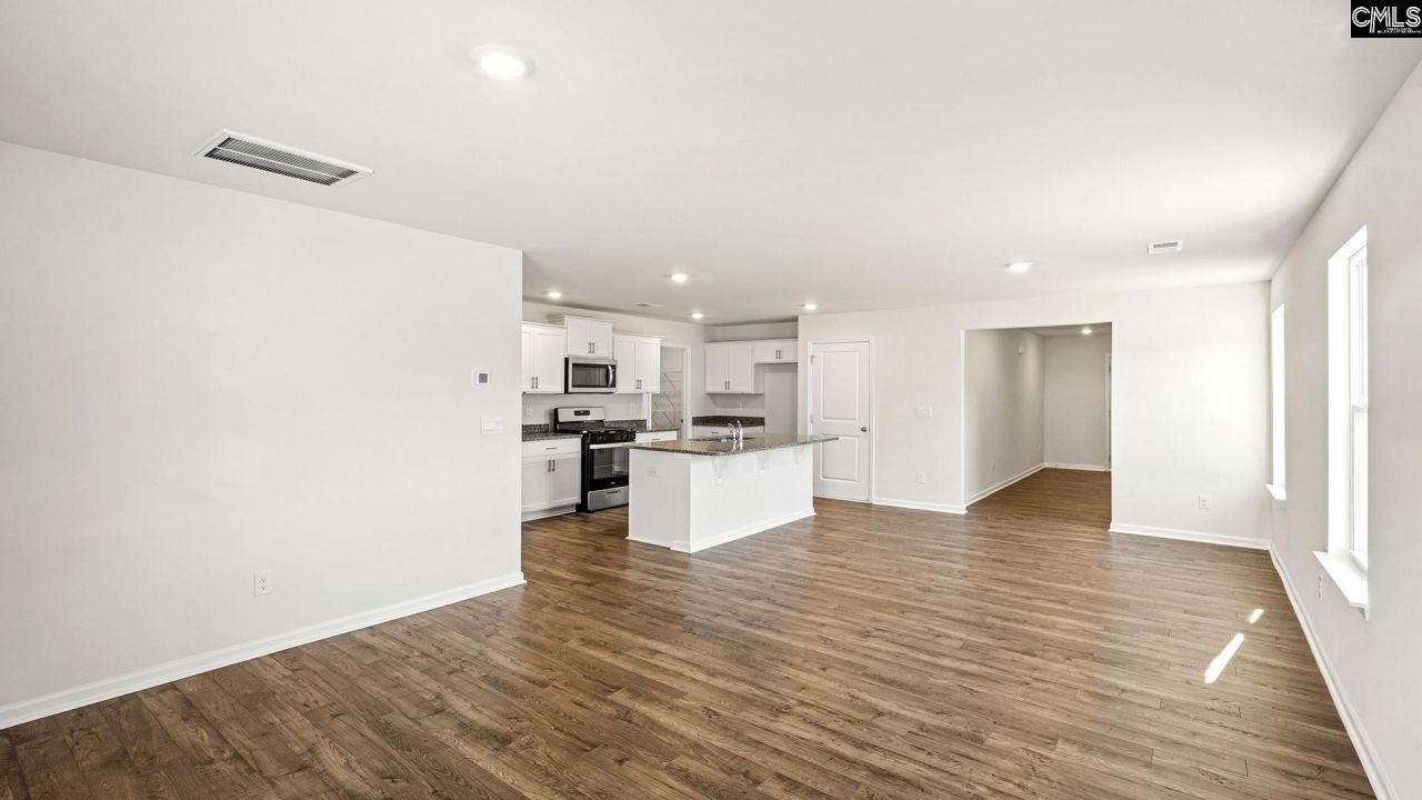 1047 Rampart Court Photo 7