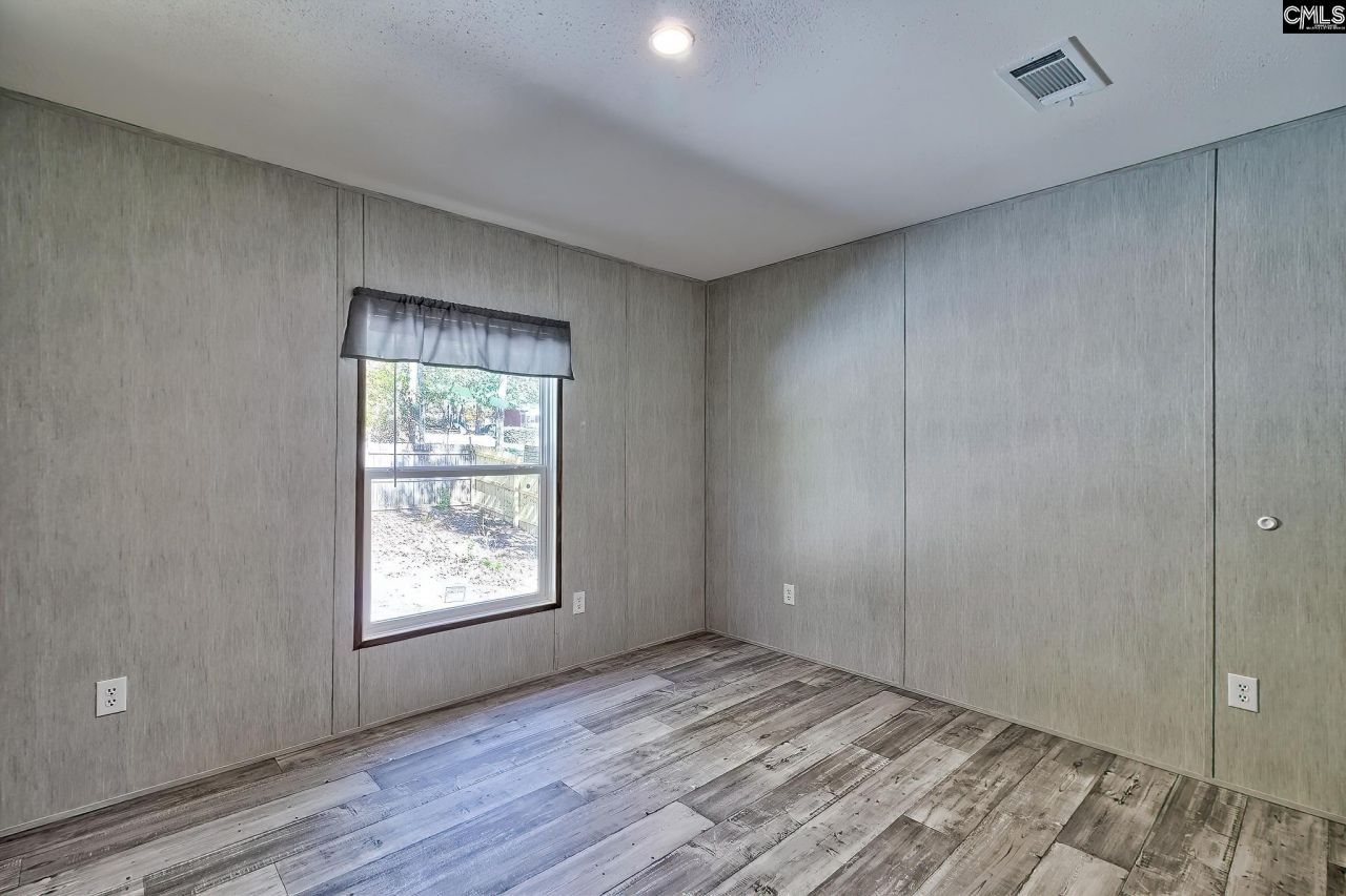 1657 Woodtrail Drive Photo 18