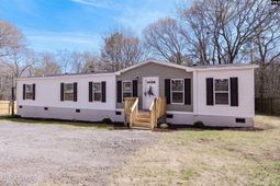 1657 Woodtrail Drive photo 4