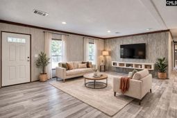 1657 Woodtrail Drive photo 4