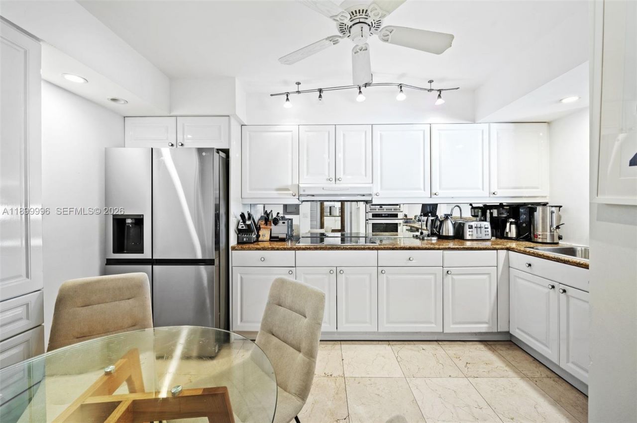 8925 Collins Ave, Unit 9J, Surfside, FL 33154 Photo