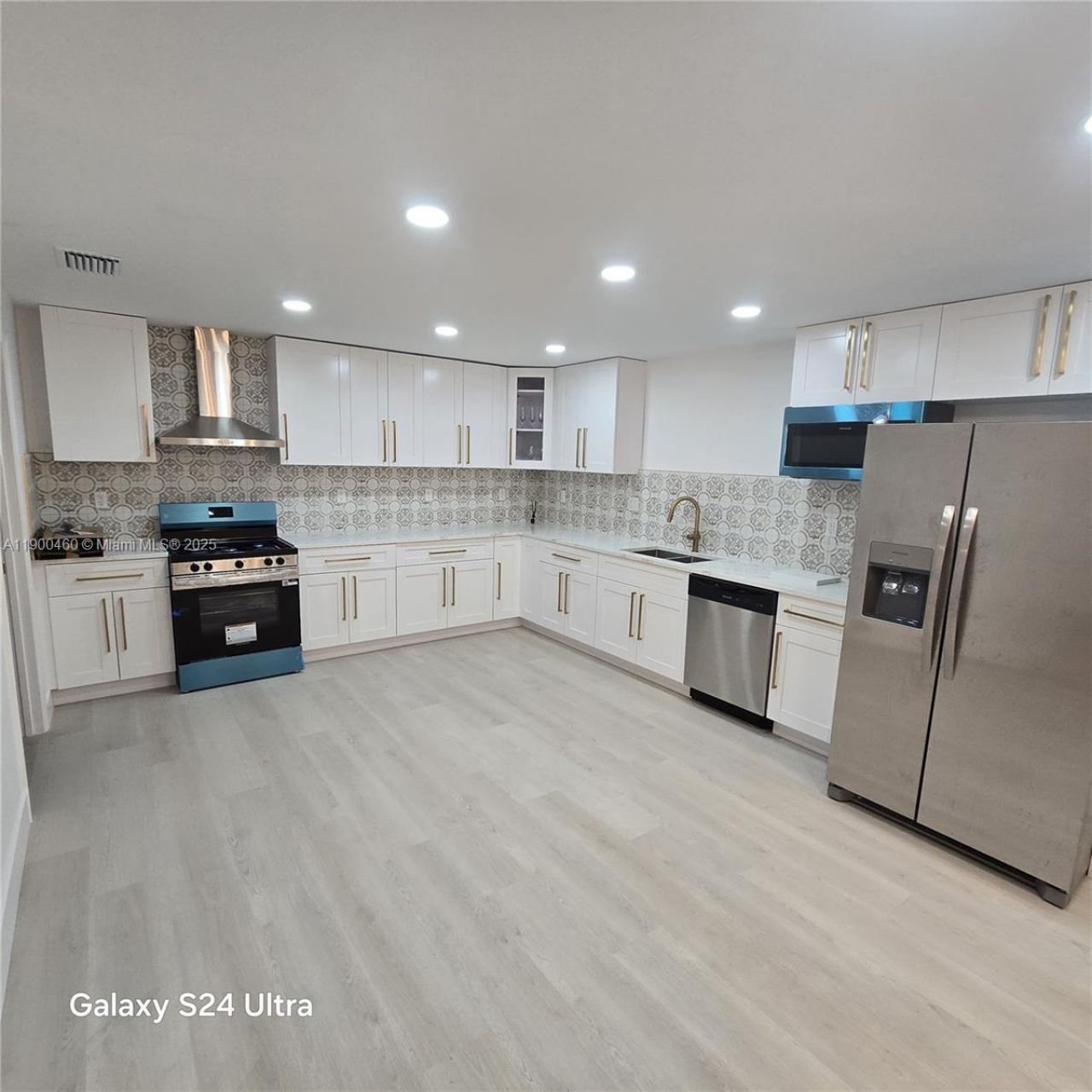 5902 Thonotosossa Rd, Plant City, FL 33565 Photo