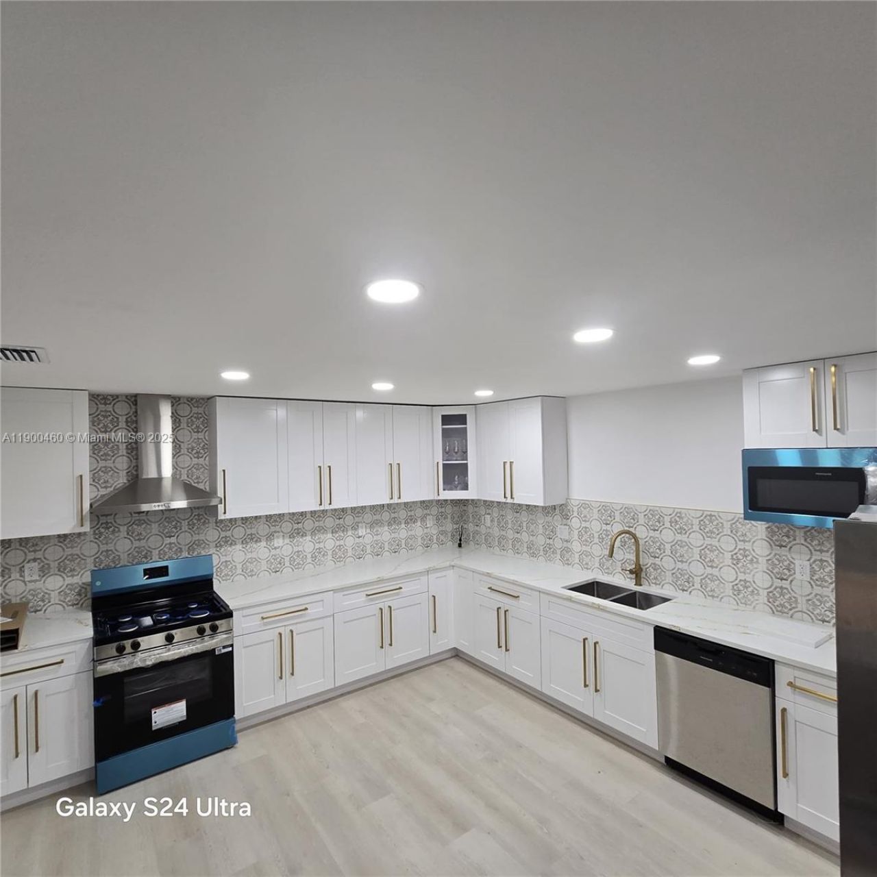 5902 Thonotosossa Rd, Plant City, FL 33565 Photo