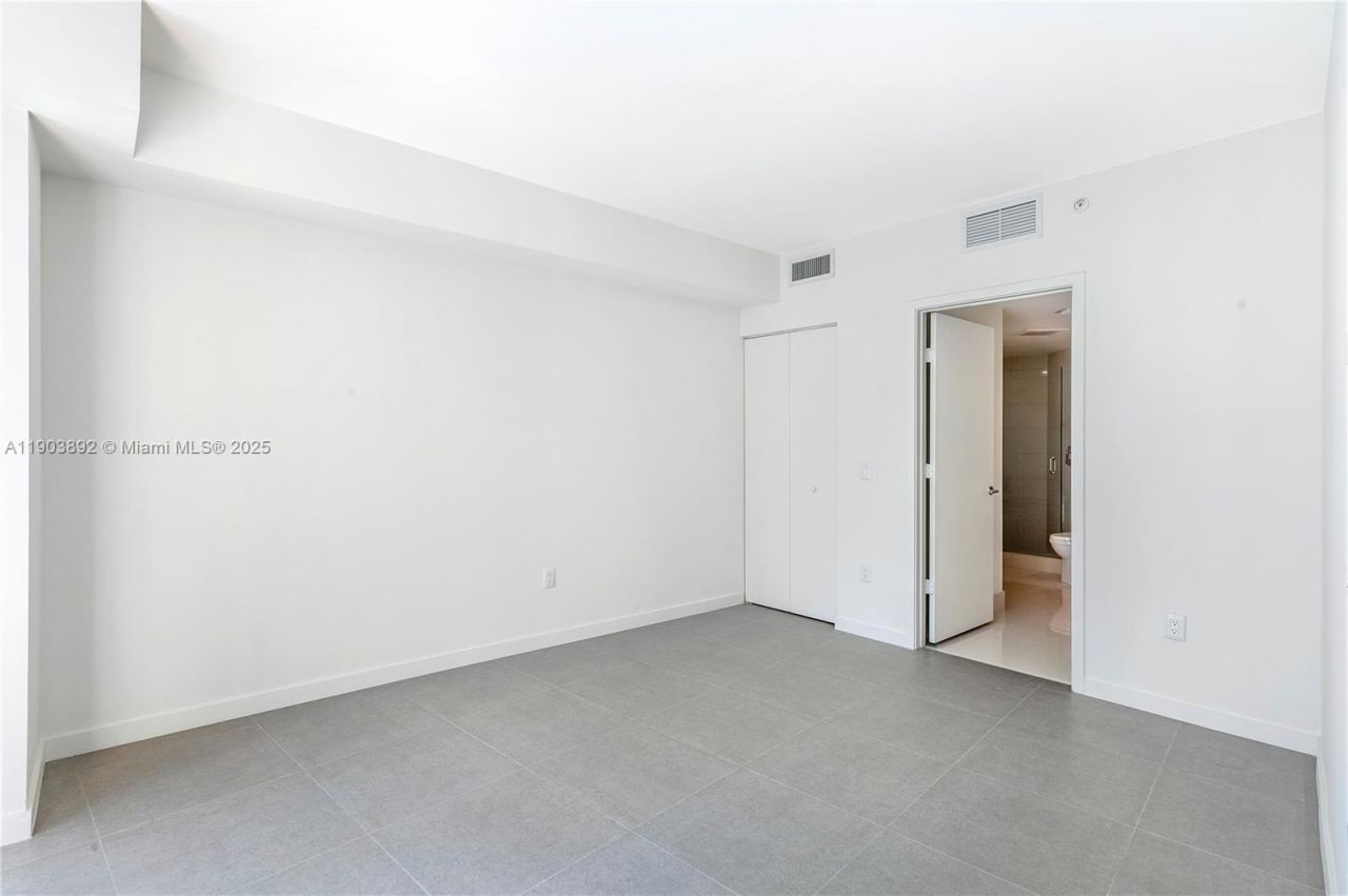 1100 S Miami Ave, Unit 710, Miami, FL 33130 Photo