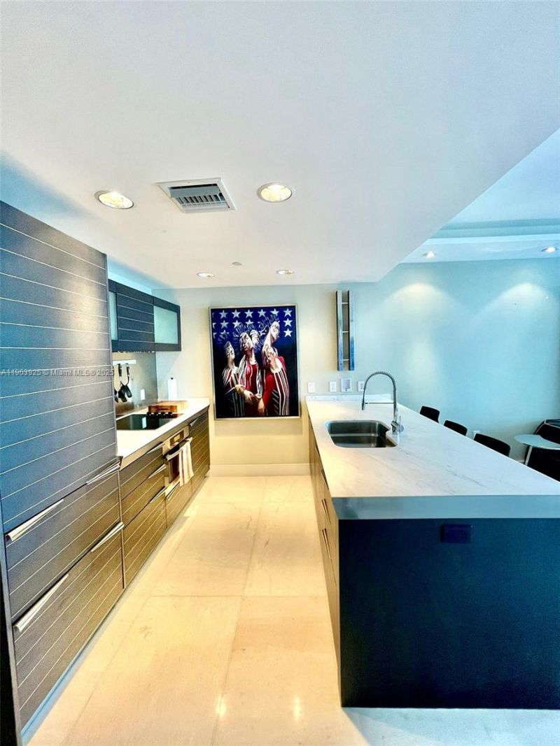 200 Biscayne Boulevard Way, Unit 4310, Miami, FL 33131 Photo