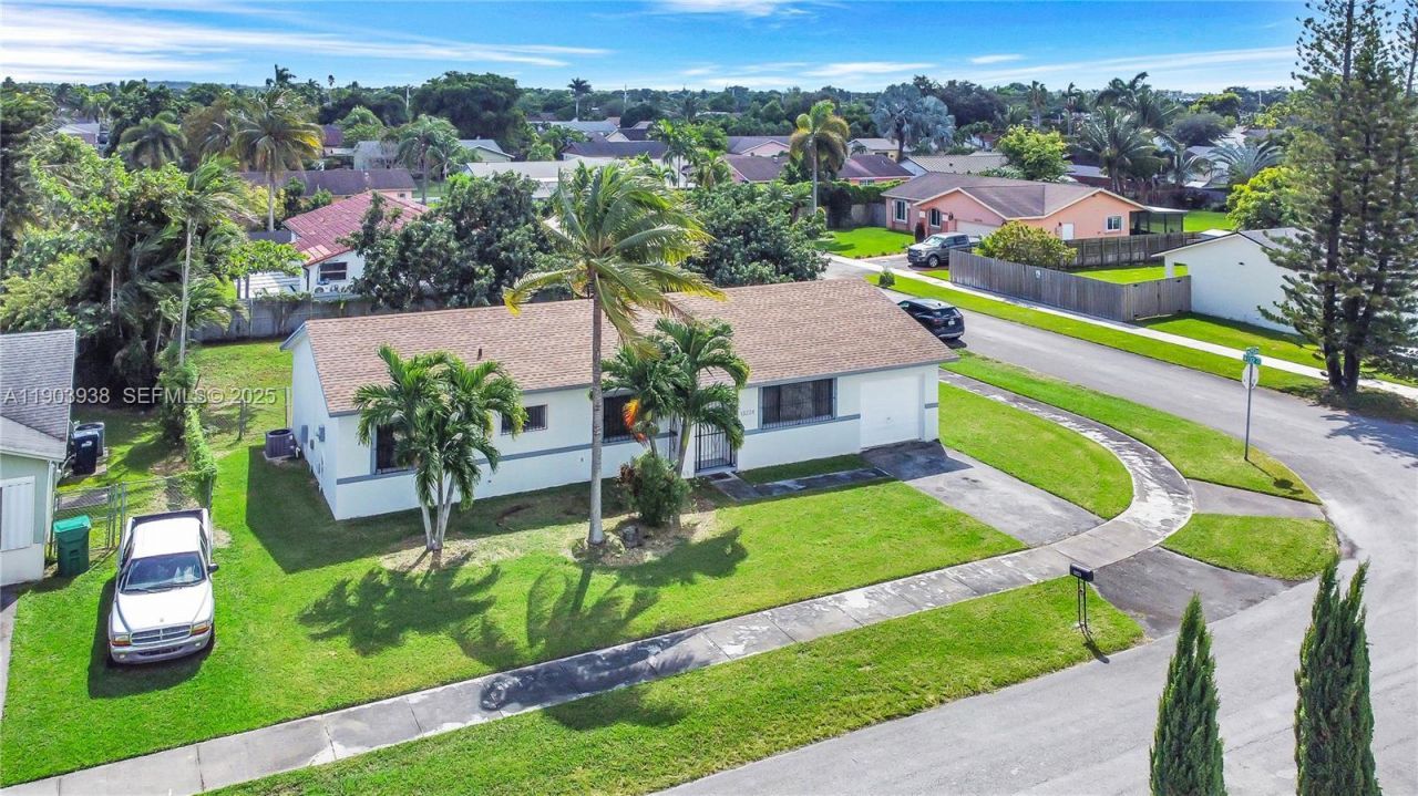 13224 SW 253rd Ter, Homestead, FL 33032 Photo