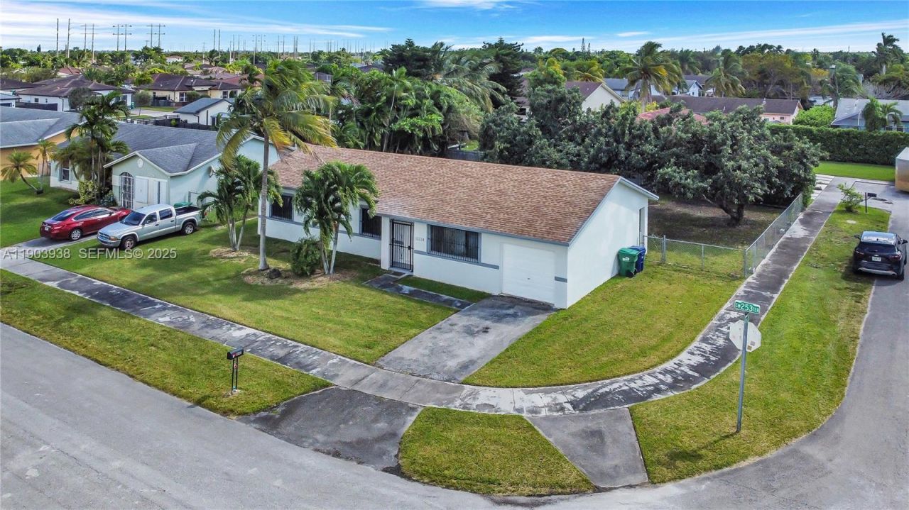 13224 SW 253rd Ter, Homestead, FL 33032 Photo