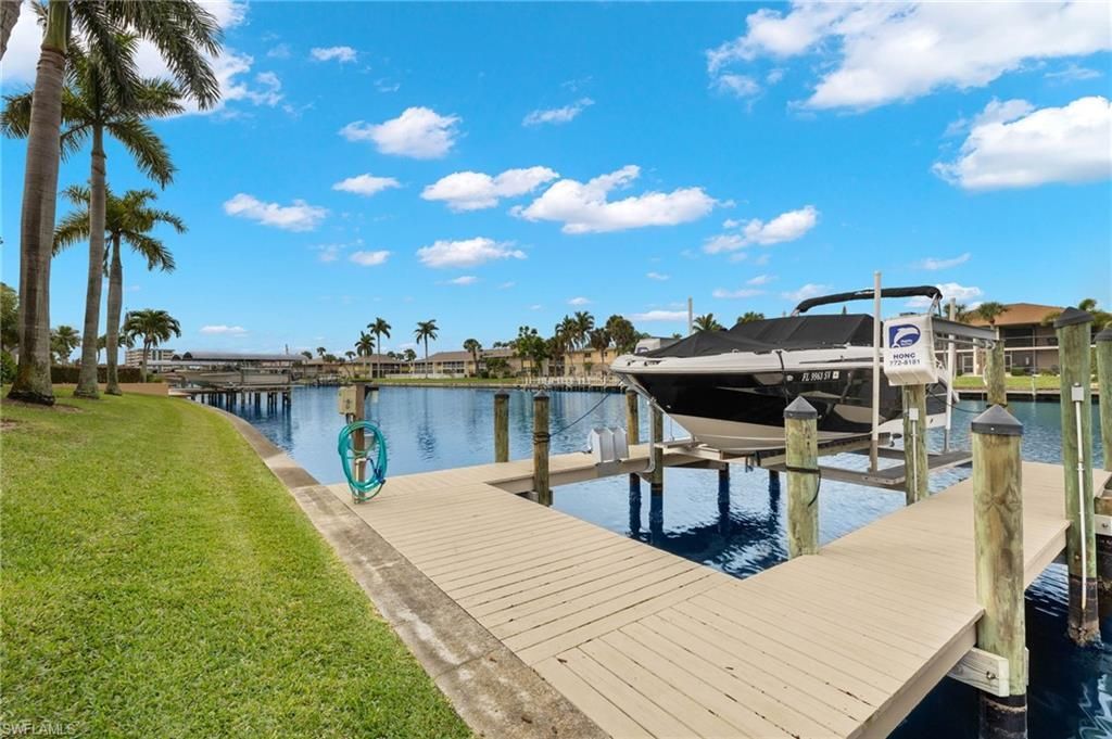 4566 SE 5th Pl, Unit 105, Cape Coral, FL 33904 Photo