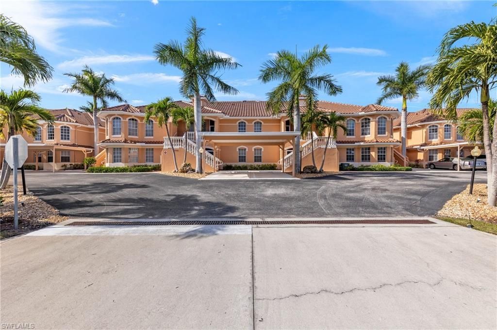 4566 SE 5th Pl, Unit 105, Cape Coral, FL 33904 Photo