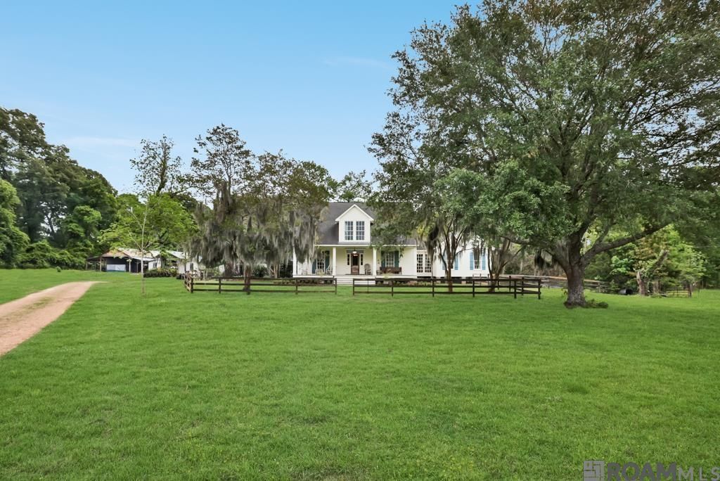 22658 Sutter Ln, Zachary, LA 70791 Main Photo