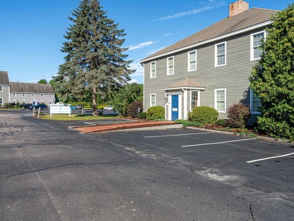 41 Liberty Hill Road, Unit BLDG 5, Henniker, NH 03242