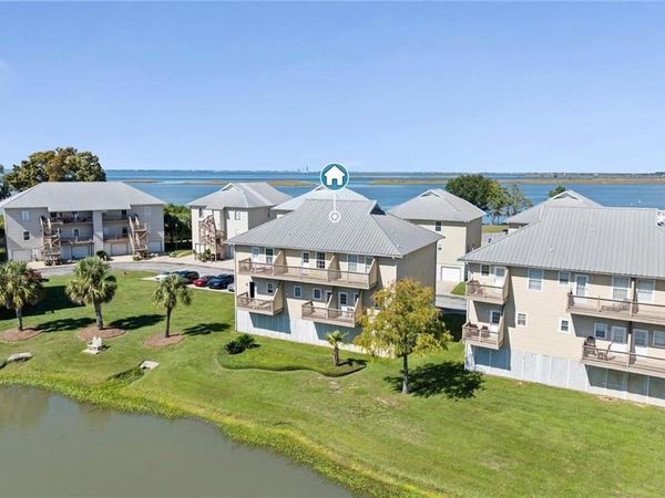4 Yacht Club Drive, Unit 19, Daphne, AL 36526