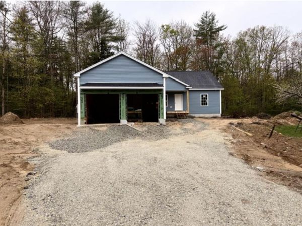 859 Salmon Falls Road, Rochester, NH 03839