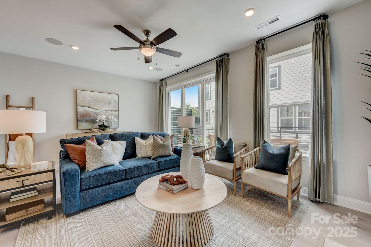 2003 Hawksworth Lane, Charlotte, NC 28262 Main Photo