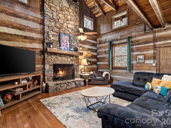 1495 El Miner Drive, Mars Hill, NC 28754