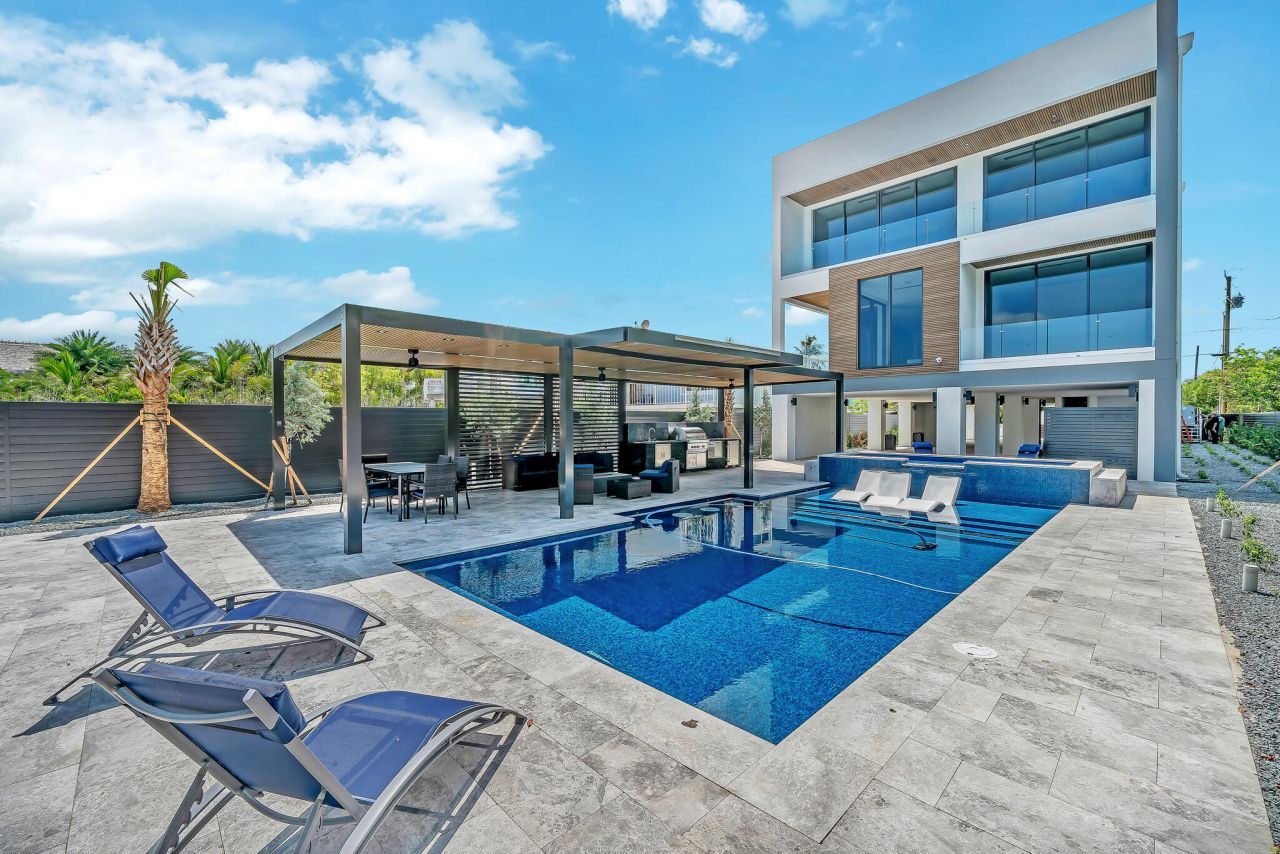 16 Seaside Avenue, Key Largo, FL 33037 Photo