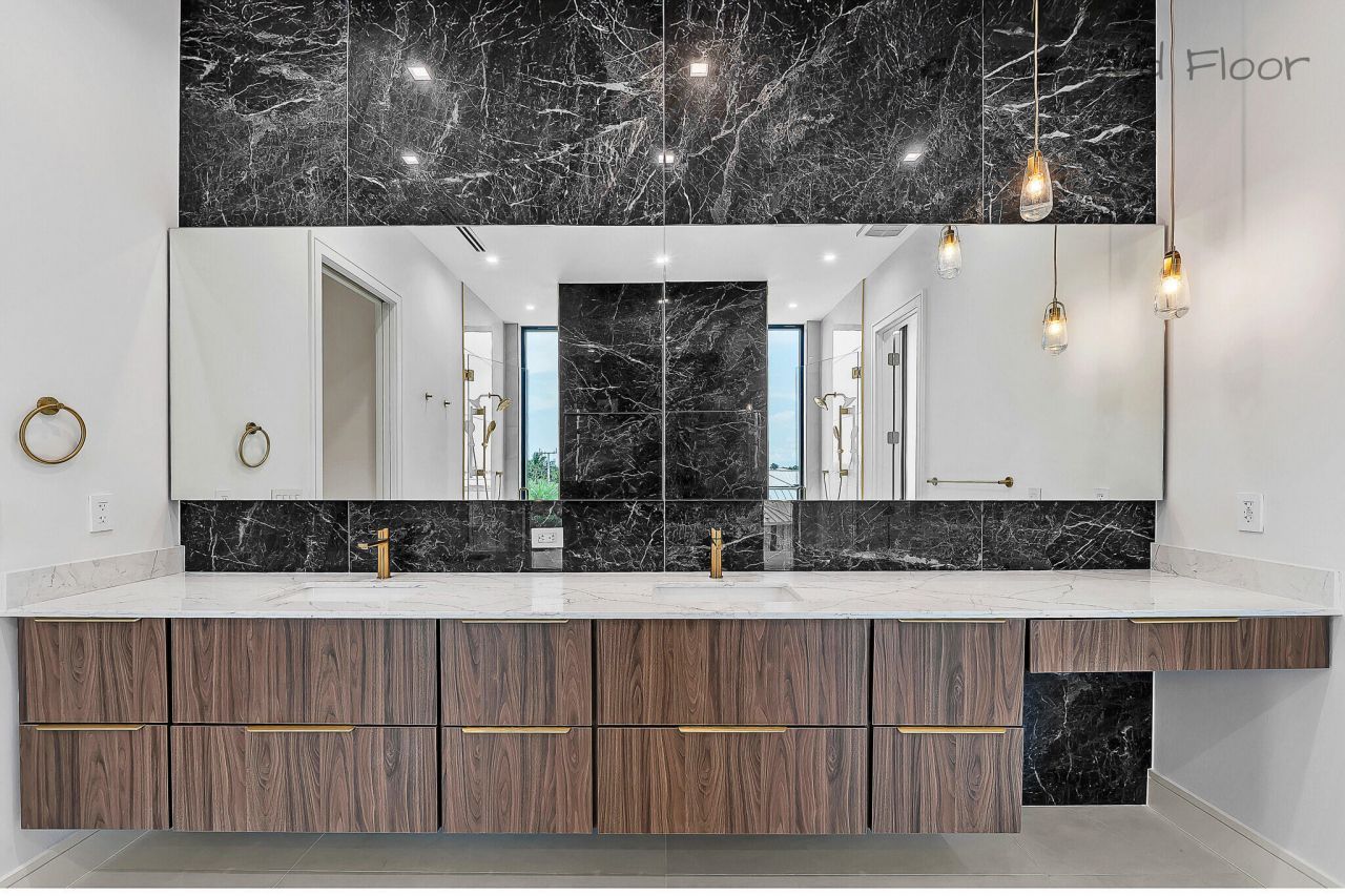 16 Seaside Avenue, Key Largo, FL 33037 Photo