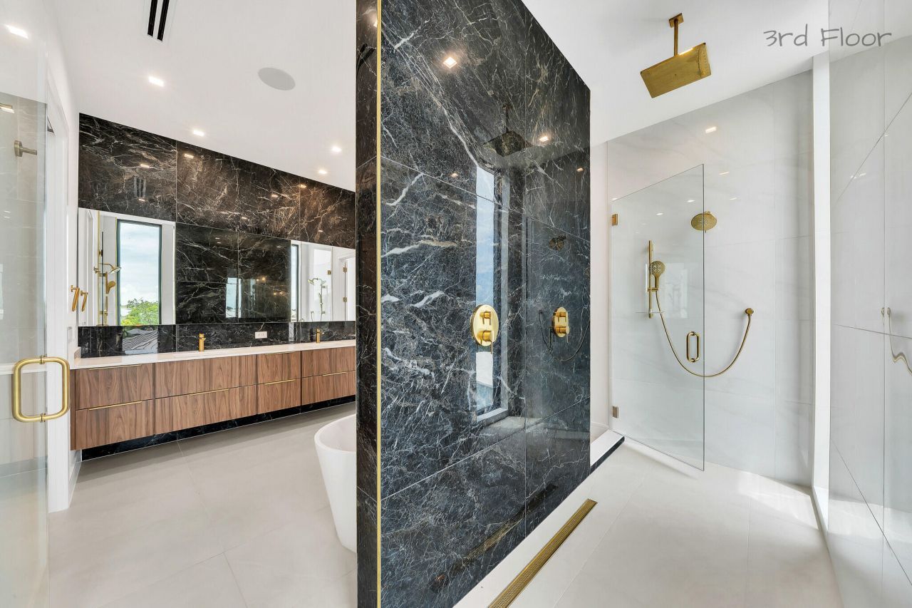 16 Seaside Avenue, Key Largo, FL 33037 Photo