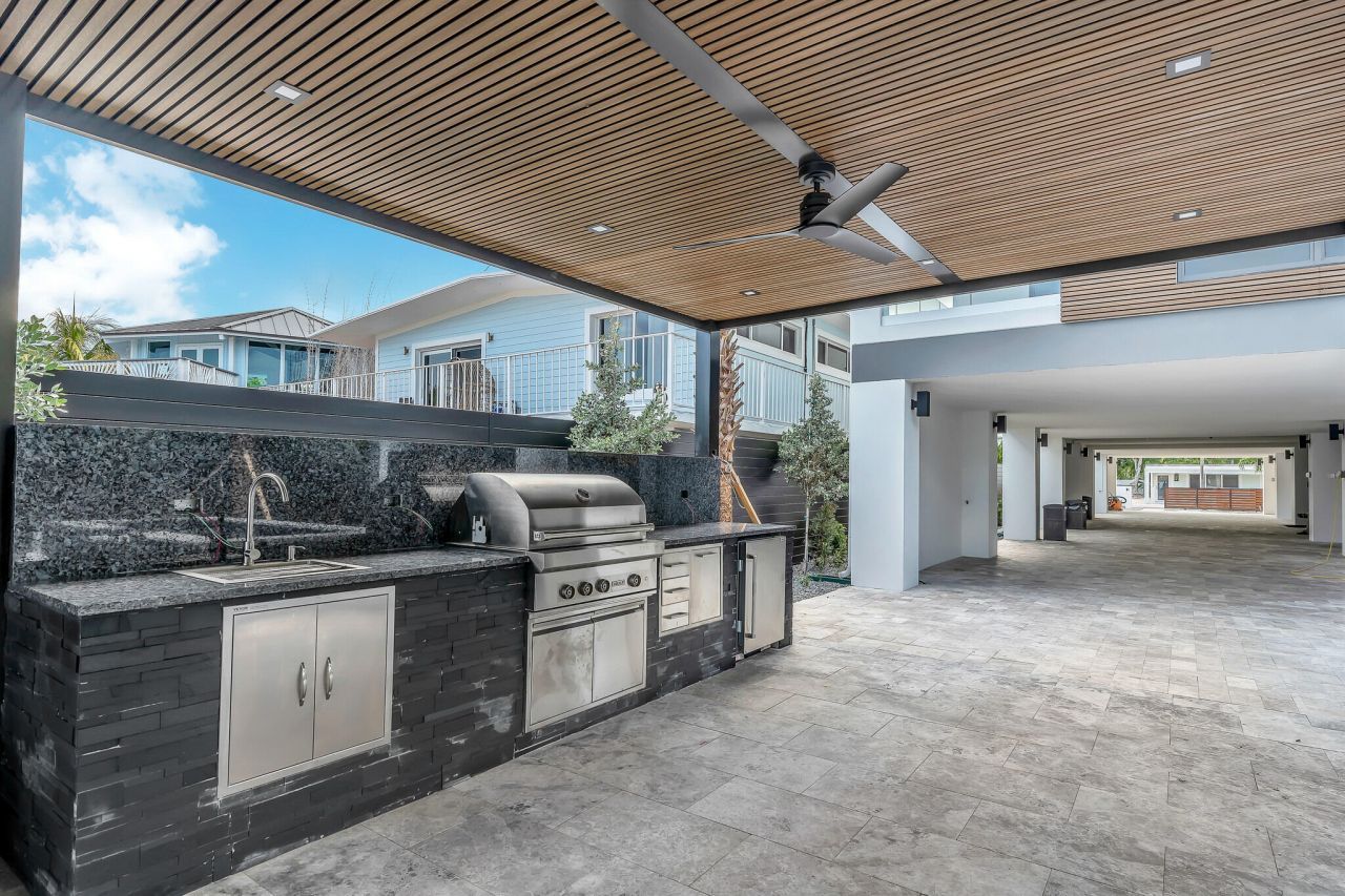 16 Seaside Avenue, Key Largo, FL 33037 Photo