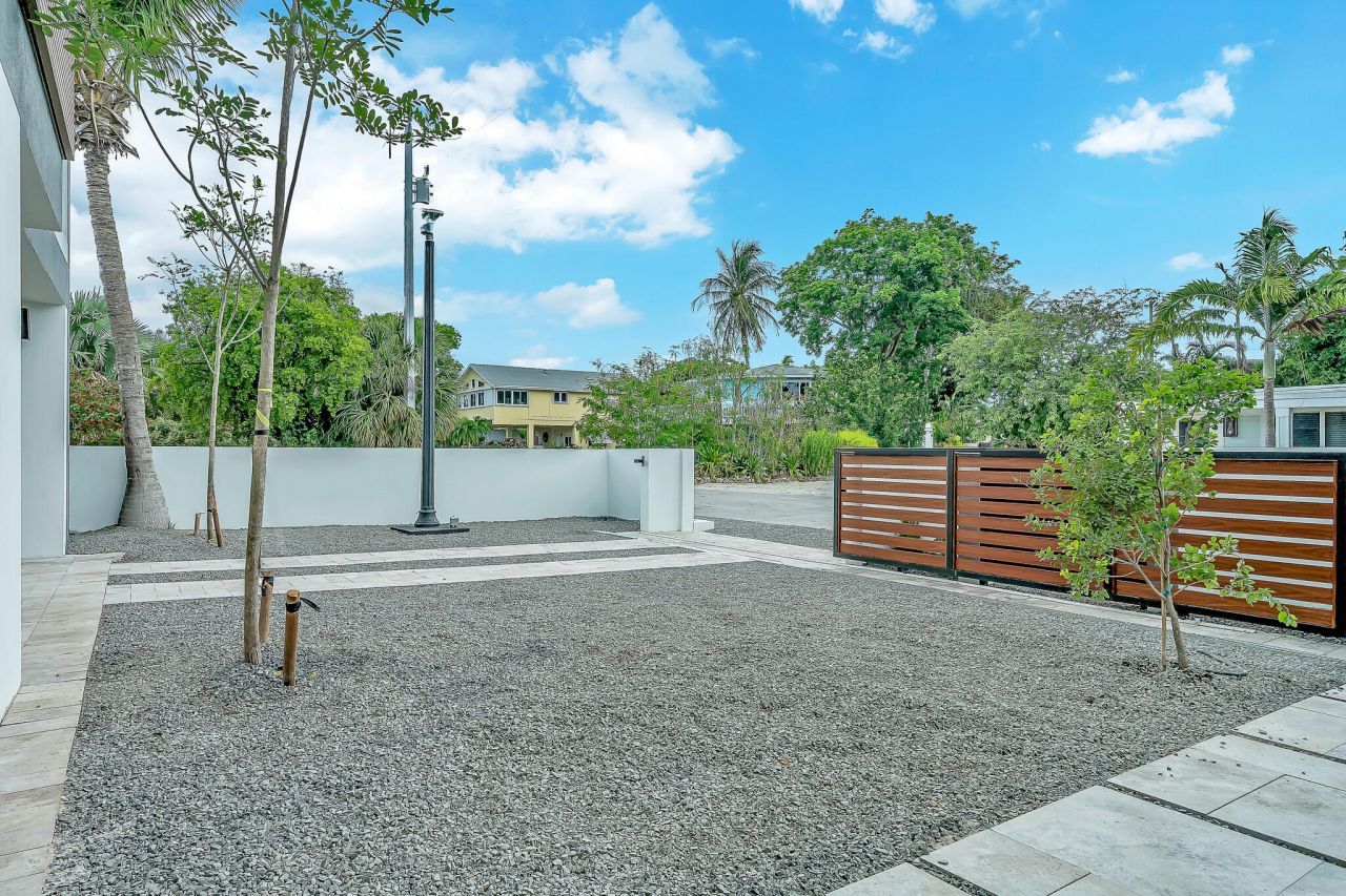 16 Seaside Avenue, Key Largo, FL 33037 Photo