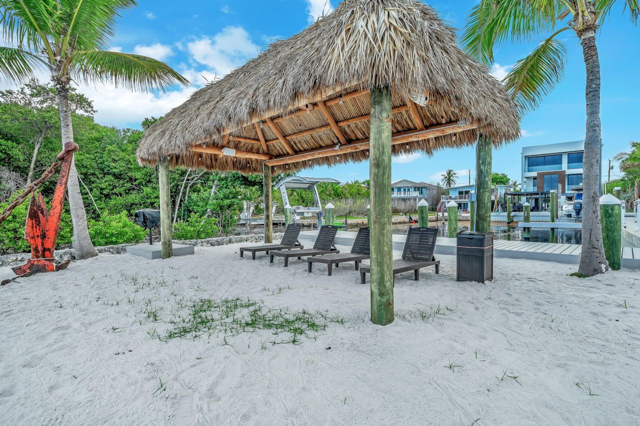 16 Seaside Avenue, Key Largo, FL 33037 Photo