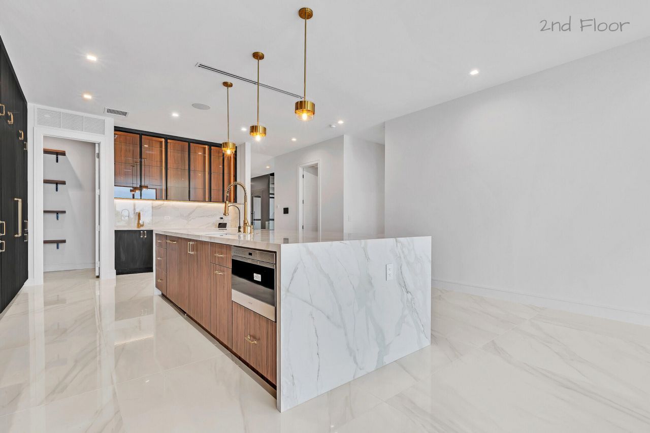 16 Seaside Avenue, Key Largo, FL 33037 Photo