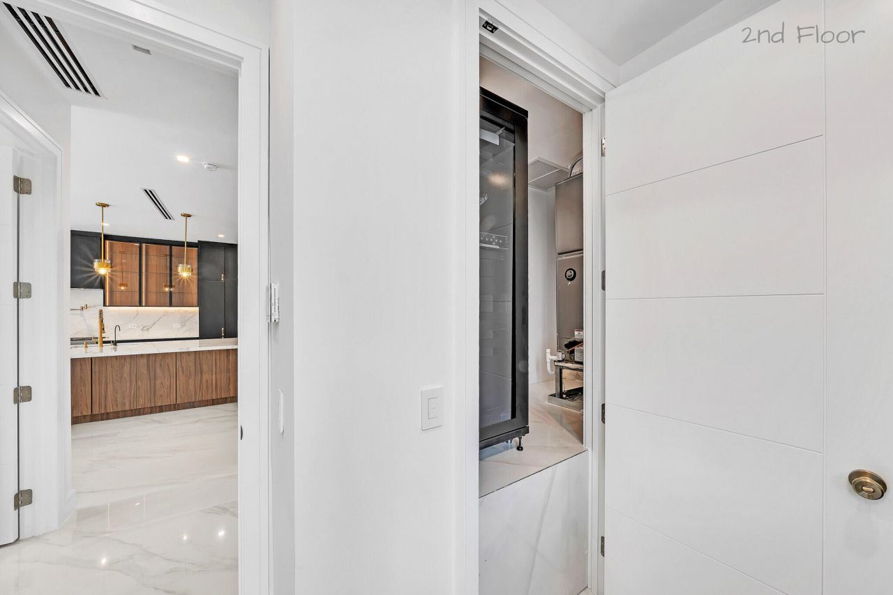 16 Seaside Avenue, Key Largo, FL 33037 Photo