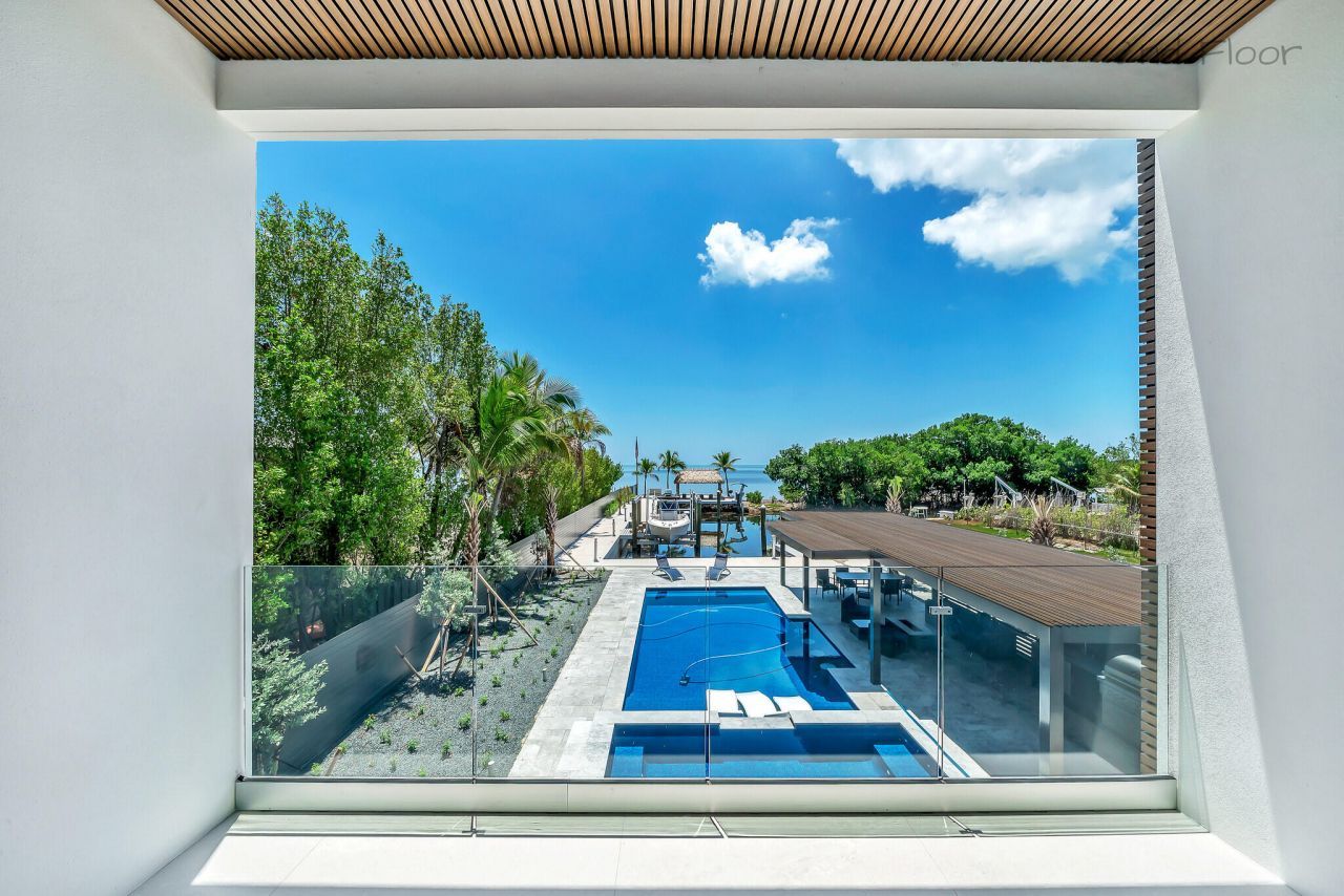 16 Seaside Avenue, Key Largo, FL 33037 Photo