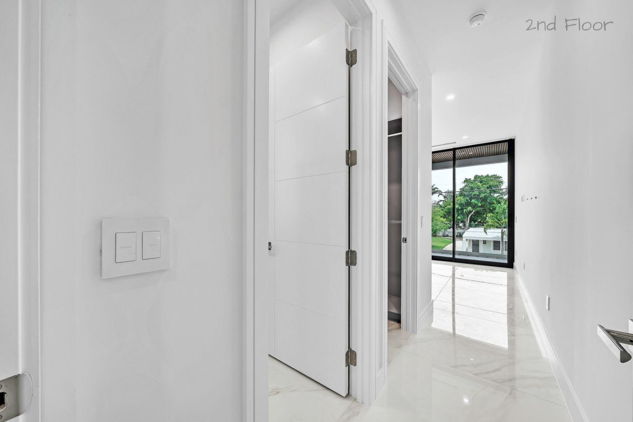 16 Seaside Avenue, Key Largo, FL 33037 Photo