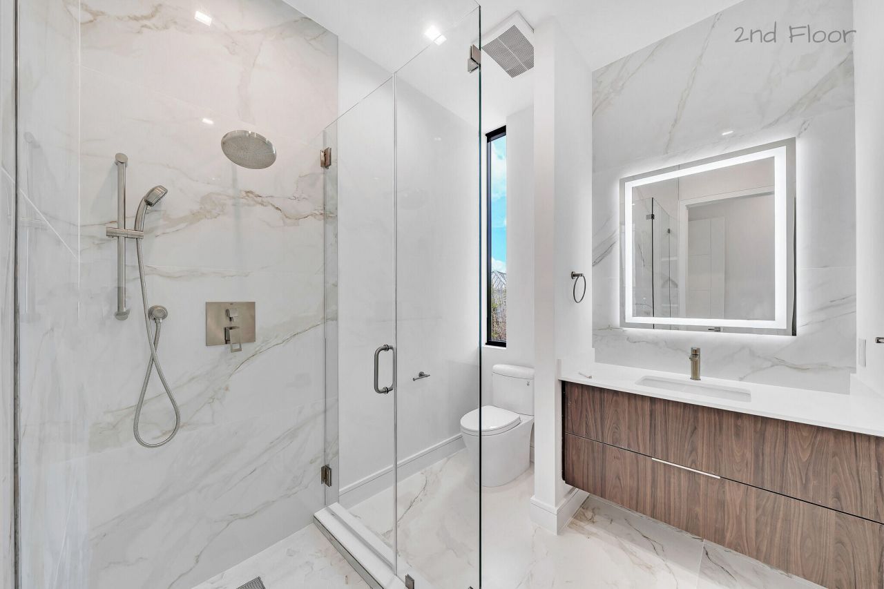 16 Seaside Avenue, Key Largo, FL 33037 Photo