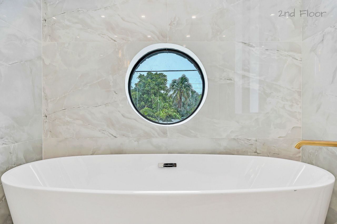 16 Seaside Avenue, Key Largo, FL 33037 Photo