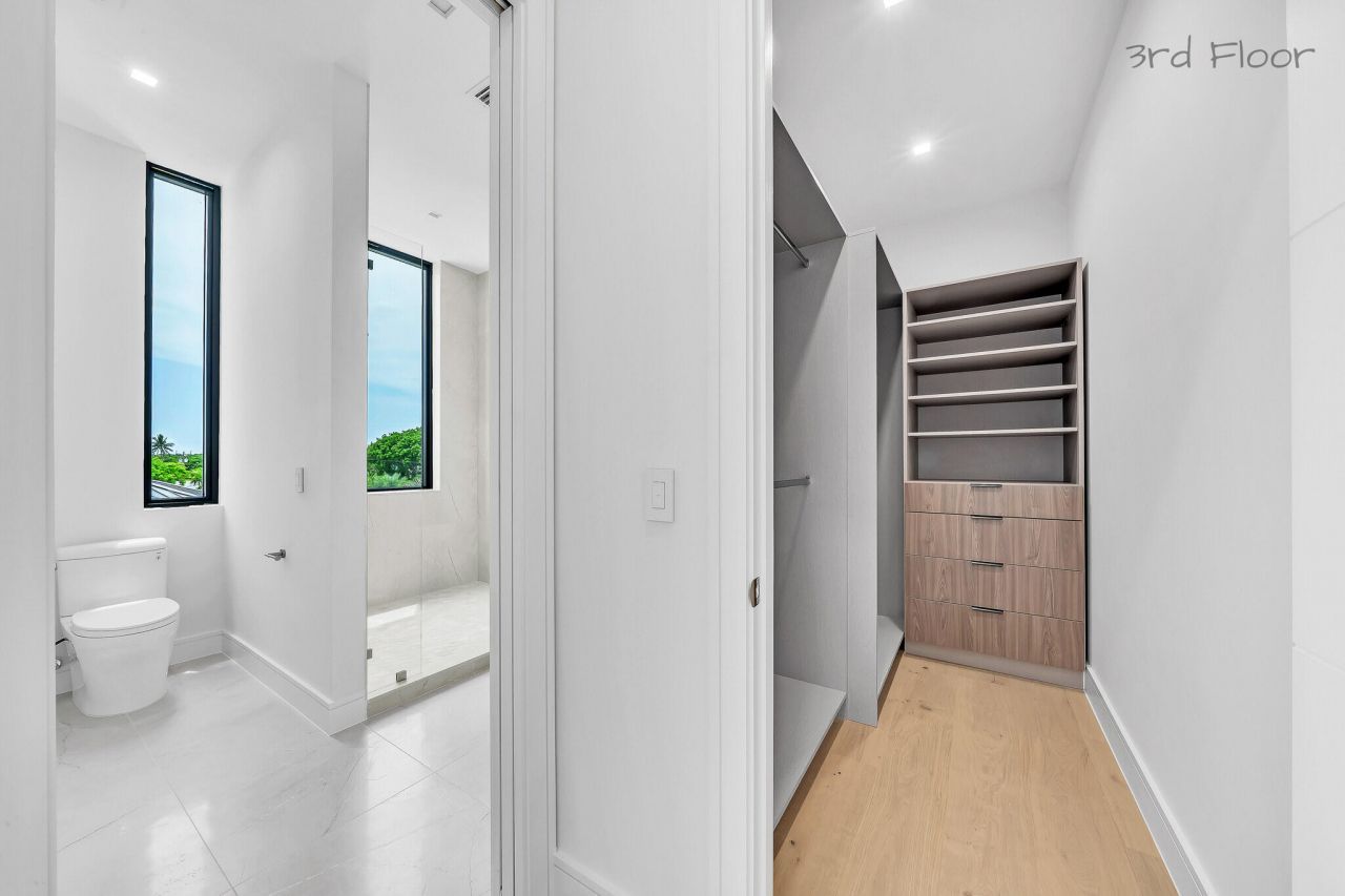 16 Seaside Avenue, Key Largo, FL 33037 Photo