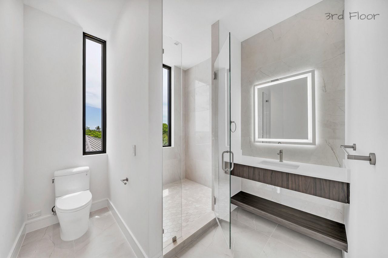 16 Seaside Avenue, Key Largo, FL 33037 Photo