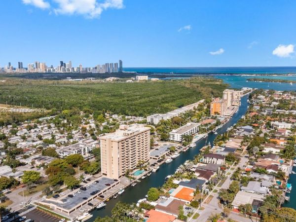 2350 NE 135th St, Unit 1401, North Miami, FL 33181