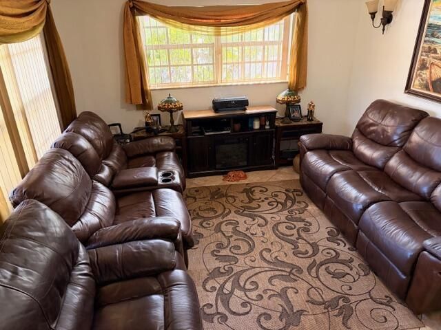 1380 NW 171 Street, Miami Gardens, FL 33169 Photo