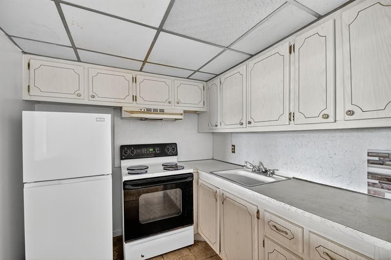 247 Camden K, Unit 247, West Palm Beach, FL 33417 Photo