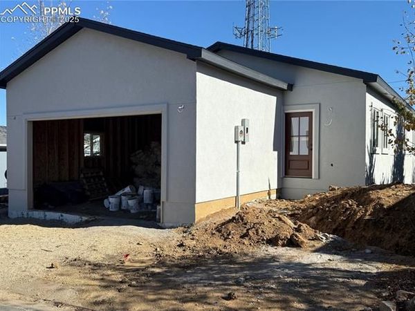 20 Pendelton Circle, Colorado Springs, CO 80904