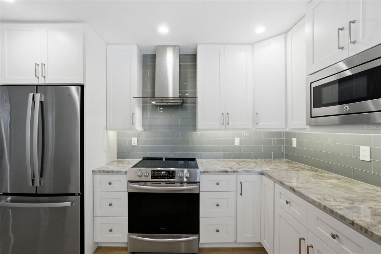 630 Venice Lane, Sarasota, FL 34242 Photo