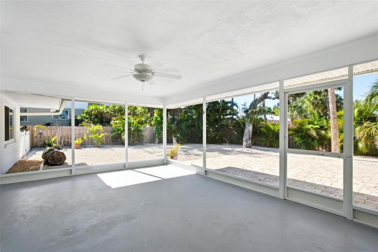 630 Venice Lane, Sarasota, FL 34242 Photo