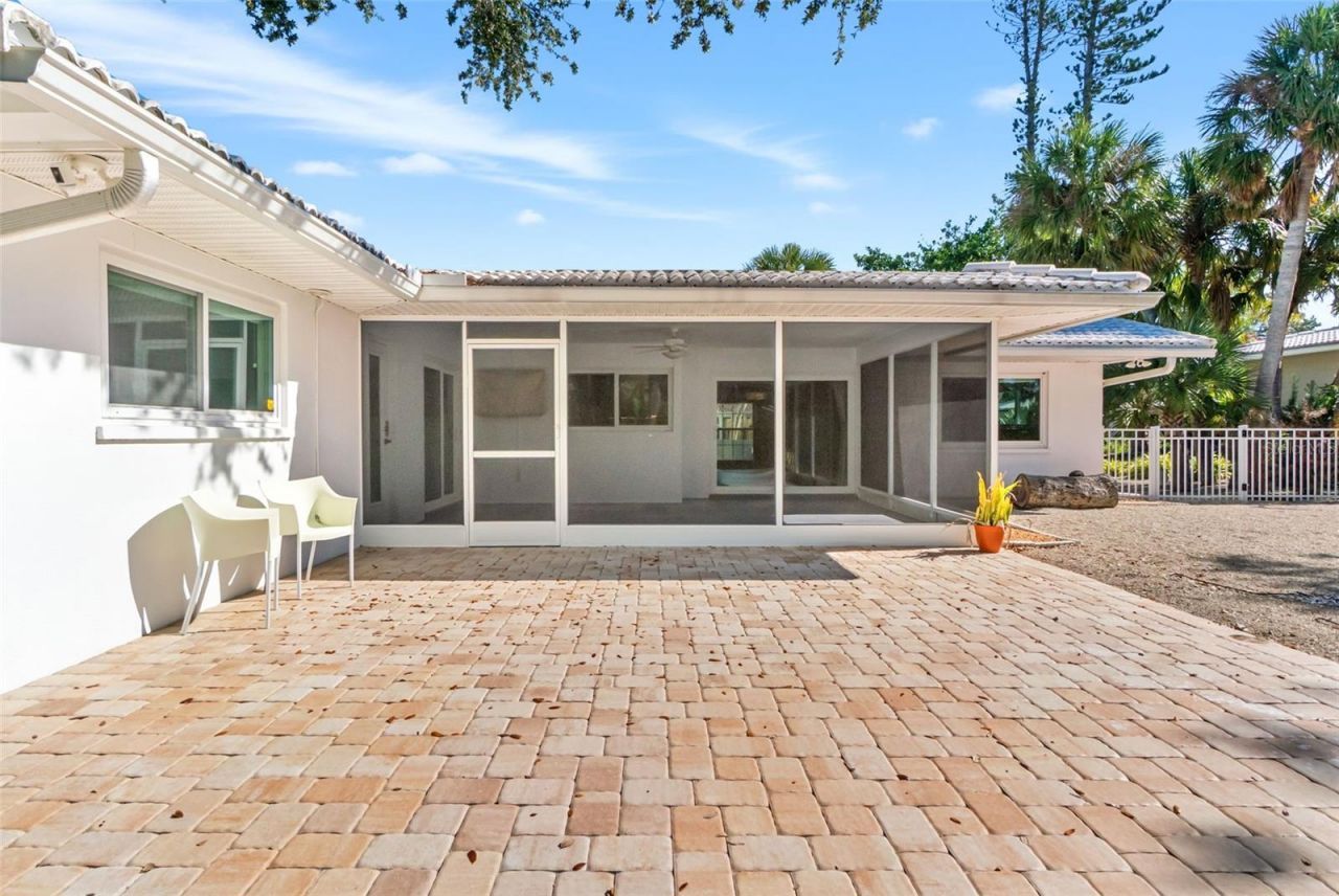 630 Venice Lane, Sarasota, FL 34242 Photo