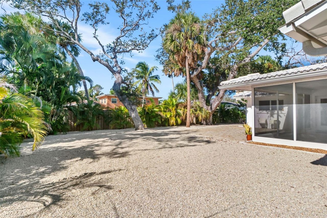 630 Venice Lane, Sarasota, FL 34242 Photo