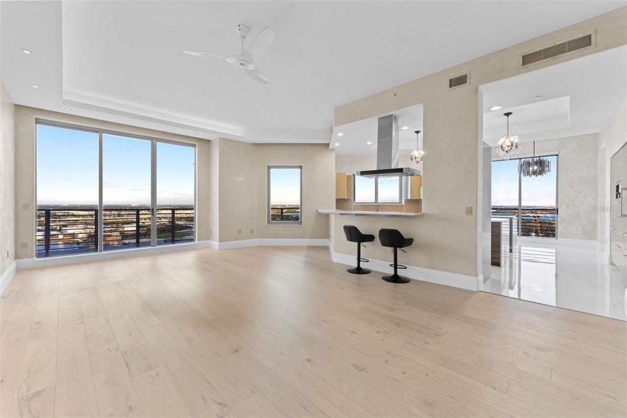 1209 E Cumberland Avenue, Unit 2802, Tampa, FL 33602 Photo