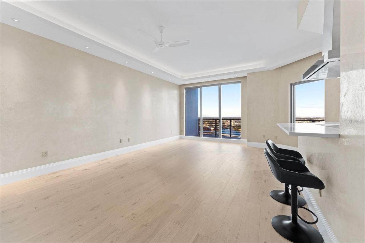 1209 E Cumberland Avenue, Unit 2802, Tampa, FL 33602 Photo