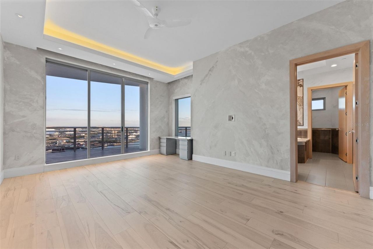 1209 E Cumberland Avenue, Unit 2802, Tampa, FL 33602 Photo