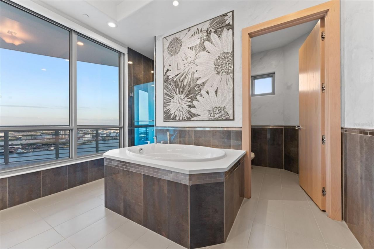 1209 E Cumberland Avenue, Unit 2802, Tampa, FL 33602 Photo