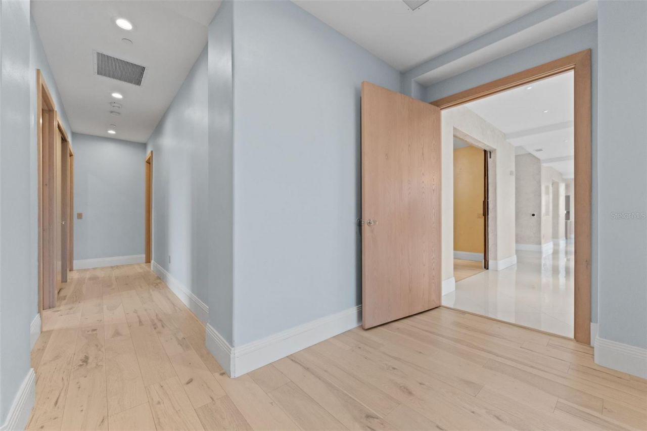 1209 E Cumberland Avenue, Unit 2802, Tampa, FL 33602 Photo