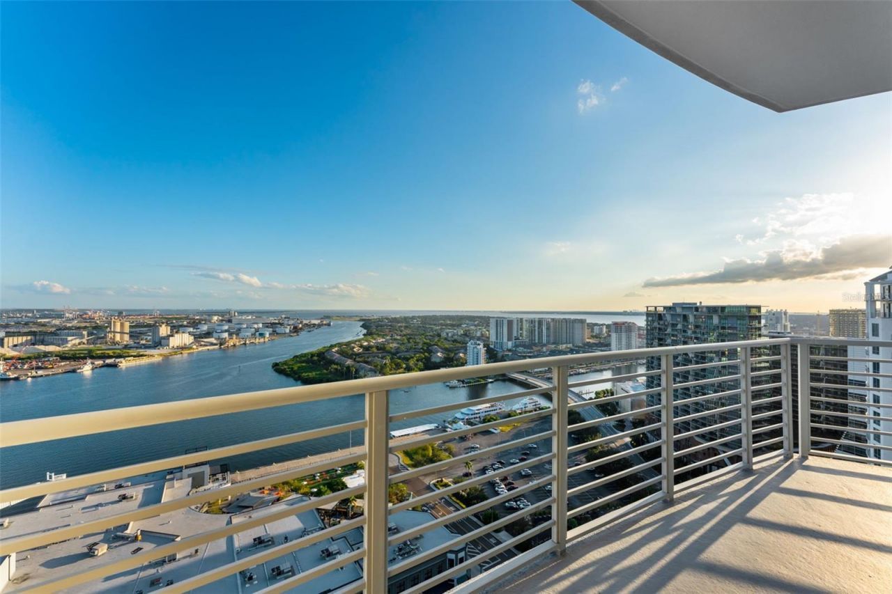 1209 E Cumberland Avenue, Unit 2802, Tampa, FL 33602 Photo