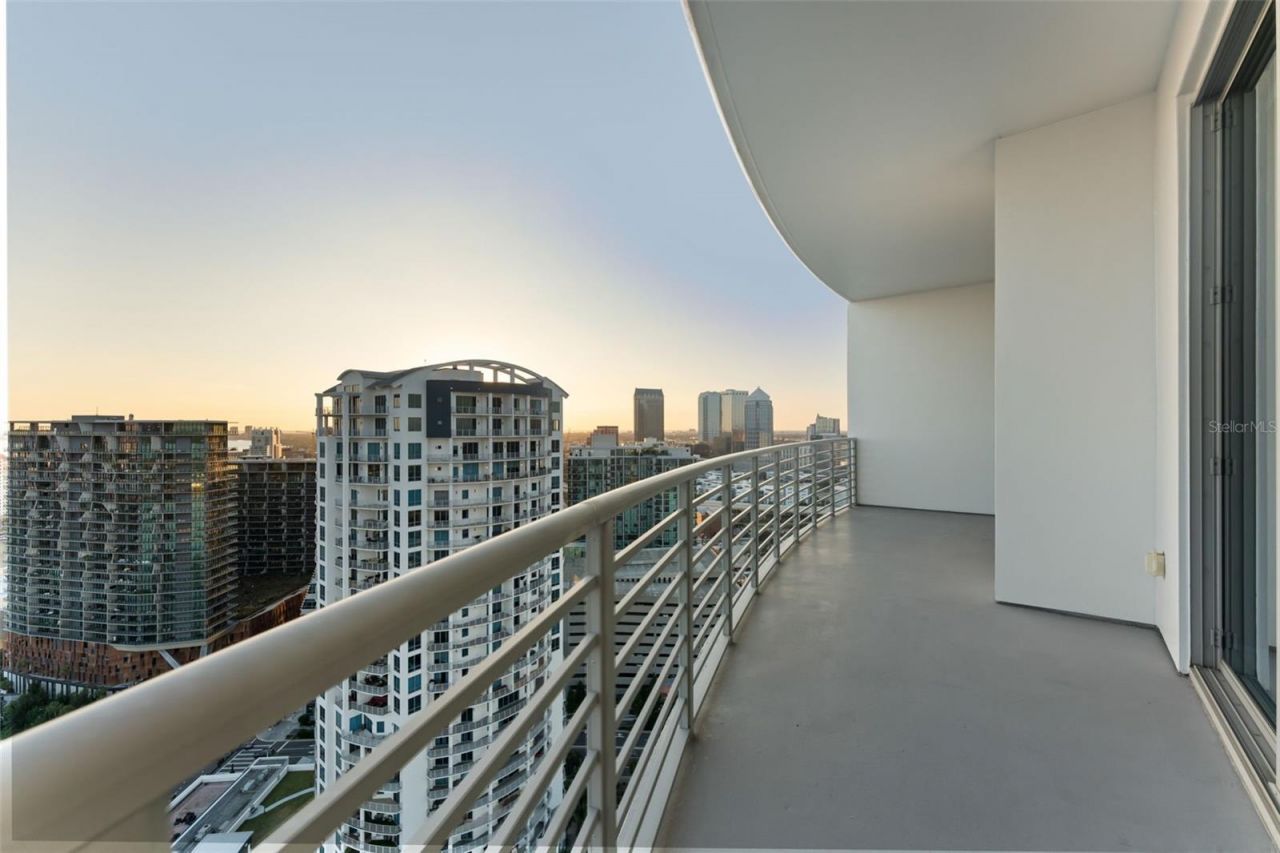 1209 E Cumberland Avenue, Unit 2802, Tampa, FL 33602 Photo